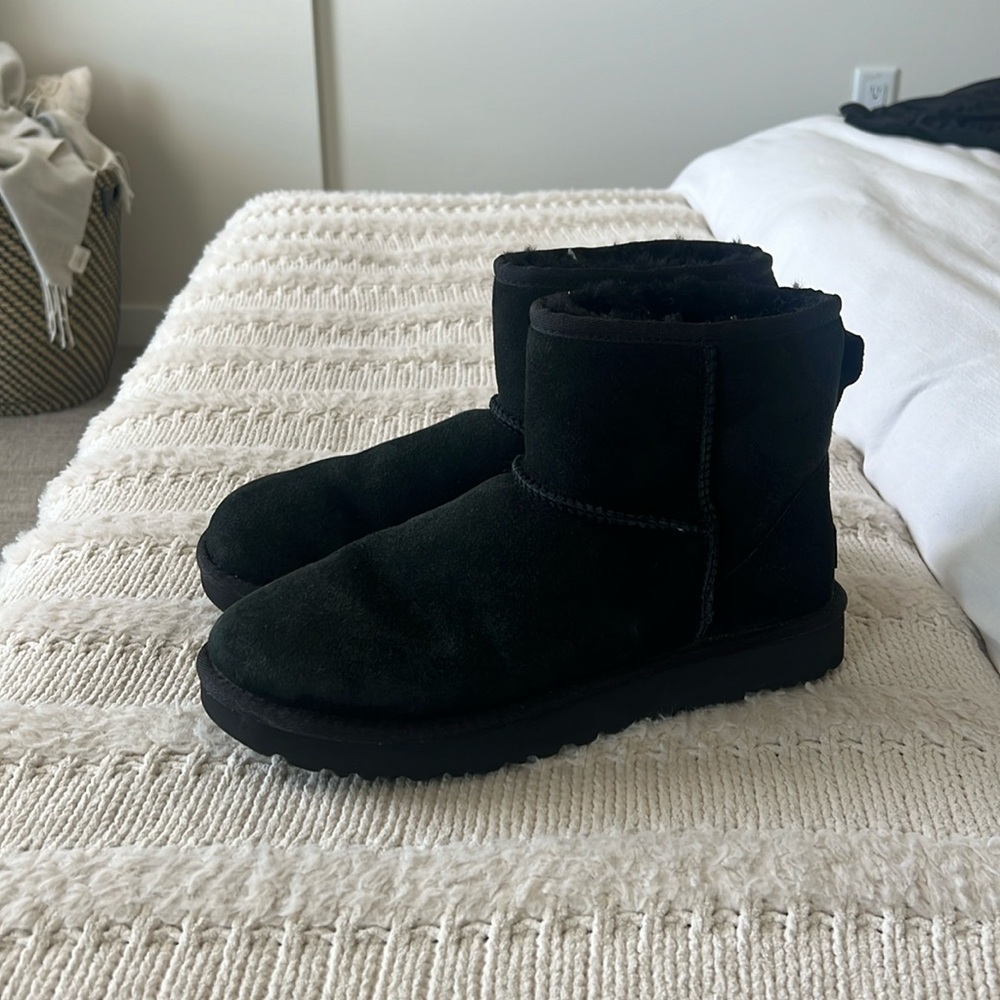 Ugg Classic Mini II